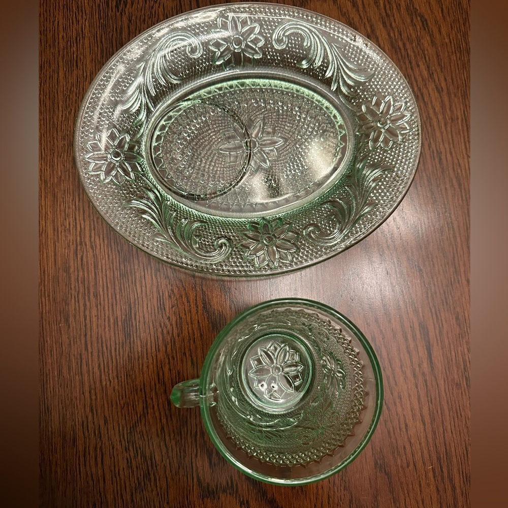 Vintage Tiara Indiana Glass Chantilly Green snack set - Picture 4 of 5